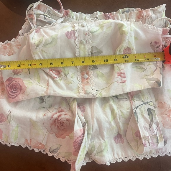 Caroline Constas Floral Linen Belted Matching Set Crop Top Shorts - Picture 5 of 6